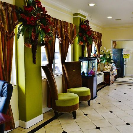 Scottish Inn And Suites Alvin Bagian luar foto