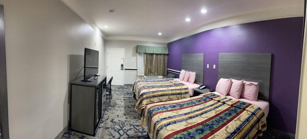 Scottish Inn And Suites Alvin Bagian luar foto